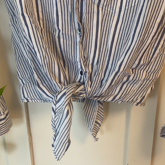 Tie front button down Madewell stripes - Picture 2 of 3